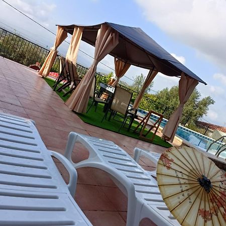 Bedroom With Private Bathroom And Two-Bedroom Family Suite In Quiet Forest Country House 80M2 Large Swimming Pool Music Town Lliria The Garden And Swimmingpool And Garden Are Shared Exterior photo