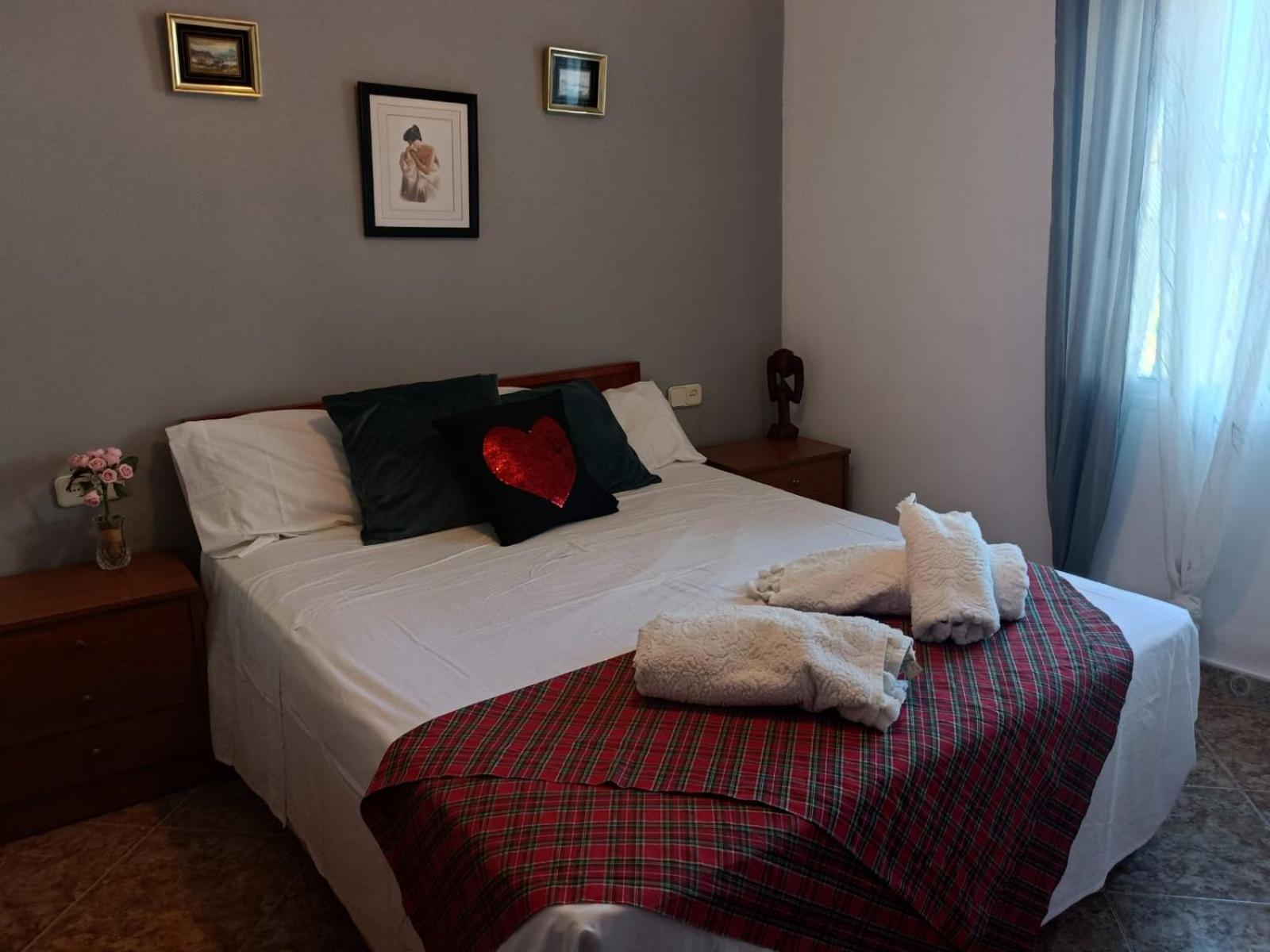 Bedroom With Private Bathroom And Two-Bedroom Family Suite In Quiet Forest Country House 80M2 Large Swimming Pool Music Town Lliria The Garden And Swimmingpool And Garden Are Shared Exterior photo